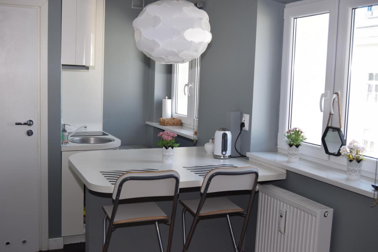 Be My Guest - Hoza Studio - Pkin Super Centrum Metro Wi-Fi Breakfast Varsovia Exterior foto