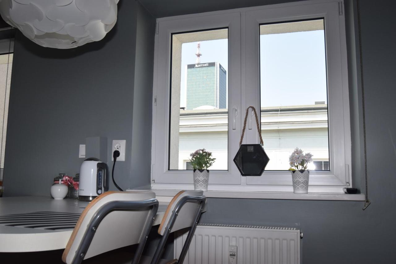 Be My Guest - Hoza Studio - Pkin Super Centrum Metro Wi-Fi Breakfast Varsovia Exterior foto